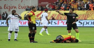 Spor Toto Süper Lig: Göztepe: 0 - Beşiktaş: 0 (İlk Yarı)