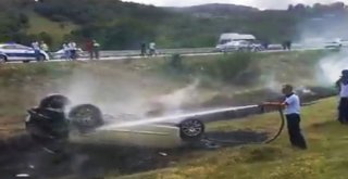 Samsunda Seyir Halindeyken Yanmaya Başlayan Otomobil Takla Attı: 4 Yaralı