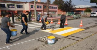 Okul Önlerine Yaya Geçitleri