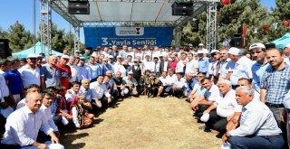 Muhtarlar 3. Yayla Şenliğinde Buluştu