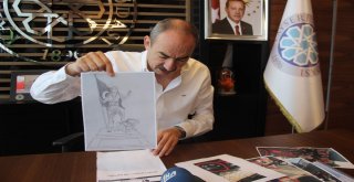 Başkan Gülsoy: Heykel Tehlike Arz Ettiği İçin Esnafımızın İsteği Doğrultusunda Kaldırıldı