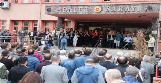 Avukatın Annesinin Feryadı Yürek Dağladı