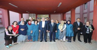 Başkan Uysal, Kayışdağı Tesislerinde Yaşlıları Ziyaret Etti