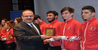 Okul Sporlarında Osmangazi Damgası