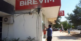 Binada Çıkan Yangını Polis Söndürdü