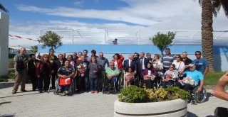 Burhaniyede Engelliler Havuzu Törenle Hizmete Girdi