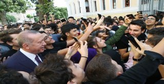 Öğrencilerden Cumhurbaşkanı Erdoğana Yoğun İlgi