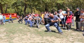 Bursa Çimentoda Geleneksel Aile Şenliği Coşkusu