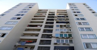 Sigortası Yapılmadığı Gerekçesiyle Çatıya Çıktı