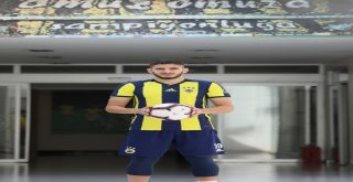 Yassine Benzia: Fenerbahçeye Gelmek Benim İçin Doğru Adım