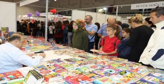 Zonguldak Kitap Fuarı Devam Ediyor