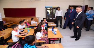 “Lokman Amca” İlk Derslerinde Yalnız Bırakmadı