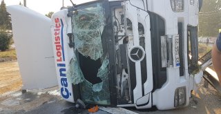Tır Kazasında Faciadan Dönüldü... O Anlar Kamerada
