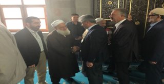 Karsta Bayram Namazında Camiler Doldu Taştı