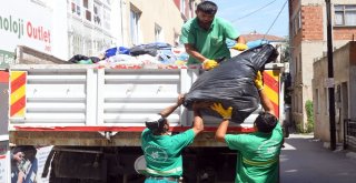 Yatalak Oğlunun Çeyizi İçin 10 Kamyon Çöp Biriktirdi