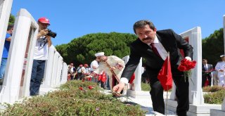 Geliboluda Şehitler Abidesinde Tören Düzenlendi