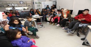 Bayraklının Kütüphaneleri Ödüle Doymuyor