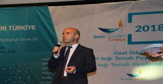 Vanın Kandilleri 28 Şehri Aydınlattı