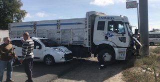 Kontrolden Çıkan Kamyon Direğe Çarptı: 1 Yaralı