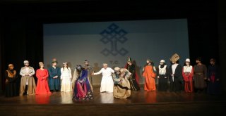 Sultan-Ül Bahreyn İki Denizin Sultanı Sahnelendi
