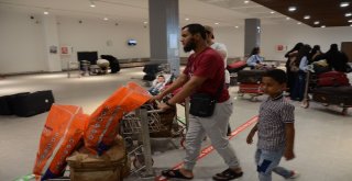 Araplar Turistler Orduya Gelmeye Devam Ediyor