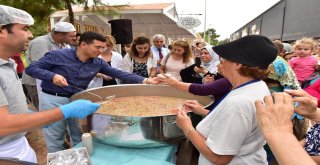 Tütüncü, Aşure İkramında Bulundu