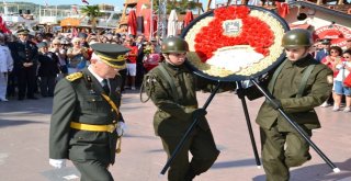 Ayvalıkta Zafer Bayramı Doruğa Çıktı