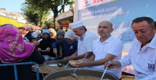 Ak Parti Kdz. Ereğlide Aşure Dağıttı