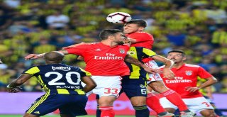 Uefa Şampiyonlar Ligi 3. Ön Eleme: Fenerbahçe: 1 - Benfica: 1 (İlk Yarı)