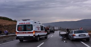 5 Aracın Karıştığı Zincirleme Trafik Kazasında 6 Kişi Yaralandı