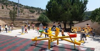 Tarsusta 80 Kırsal Mahalleye Oyun Grubu Ve Park Yapıldı