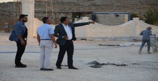 Eyyübiyede Hizmet Binasıyla Meydan İnşaatı Sürüyor