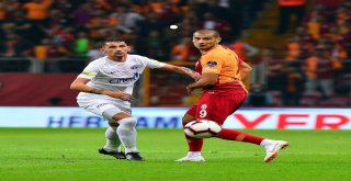 Spor Toto Süper Lig: Galatasaray: 0 - Kasımpaşa: 0 (Maç Devam Ediyor)