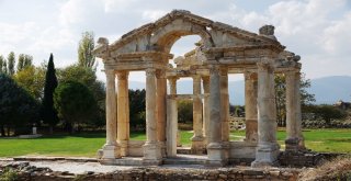 Afrodisias Sonbaharın Tonları İle Renklendi
