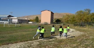 Kadınlar Korucu Olabilmek İçin Ter Döktü