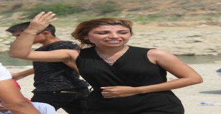 Gölde Boğulan Gencin Yakınları Yıkıldı