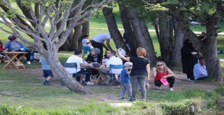 Gölcük Tabiat Parkında Hafta Sonu Yoğunluğu