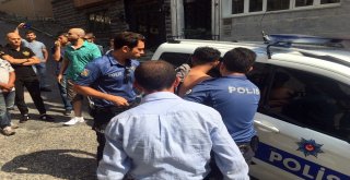 (Özel) Taksimde Arap Turiste Gasp Şoku