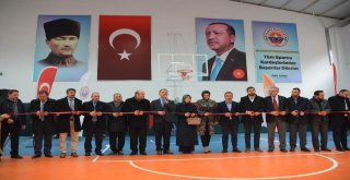 Şehit Abdullah Tayyip Olçok Spor Salonu Hizmete Açıldı