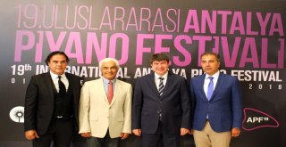 19Uncu Uluslararası Antalya Piyano Festivaline Doğru