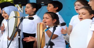 İbb Başkanı Uysal: “Şehirlerin Geleceği De Ülkenin Geleceği De Gençler Ve Çocuklar”