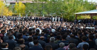 Şehit Polis Okulu Öğrencisi Adilcevazda Toprağa Verildi