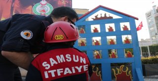 Samsunda Minik İtfaiyeciler İş Başında