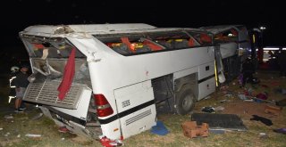 Aksaraydaki Otobüs Kazasında 1 Kişi Hayatını Kaybetti