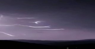 İnegölde Çakan Şimşekler Geceyi Gündüze Çevirdi