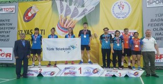 Badminton Türkiye Şampiyonasına Erzincanlı Sporcular Damgasını Vurdu