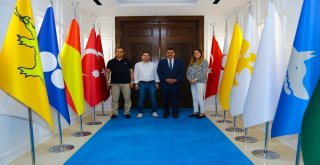 Ünlü Gazetecilerden Gürkana Ziyaret