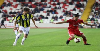 Spor Toto Süper Lig: Dg Sivasspor: 0 - Fenerbahçe: 0 (İlk Yarı)