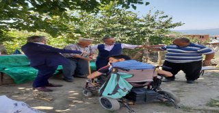 Devlet Dağ Köylerindeki Bakıma Muhtaç Aileleri Bulup Yardımına Koşuyor
