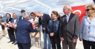 Burhaniyede Engelliler Havuzu Törenle Hizmete Girdi